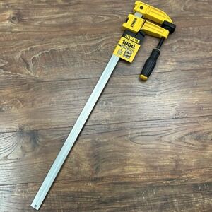 Dewalt‎ 24'' x 4" 1,000lb Heavy Duty Bar Pipe Clamp  DWHT83847  NEW